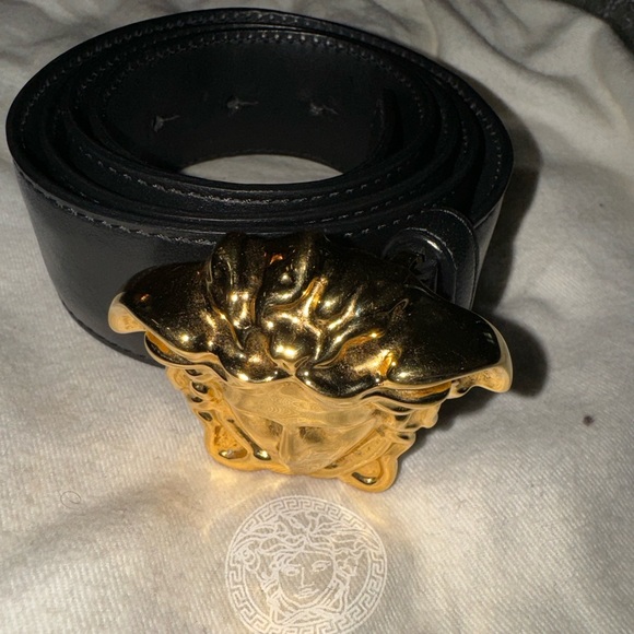 Versace belt - Picture 3 of 3